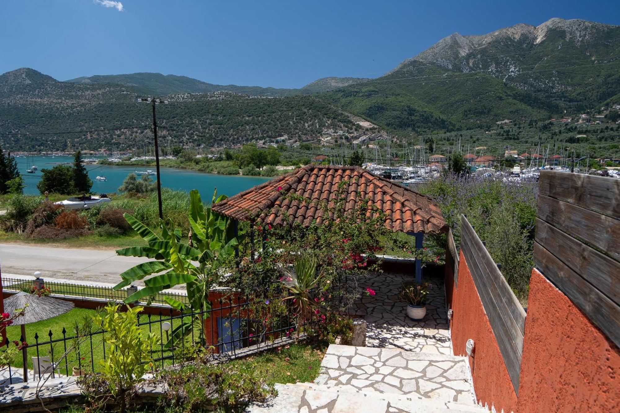 Yénion Vliho Bay Boutique Hotel מראה חיצוני תמונה