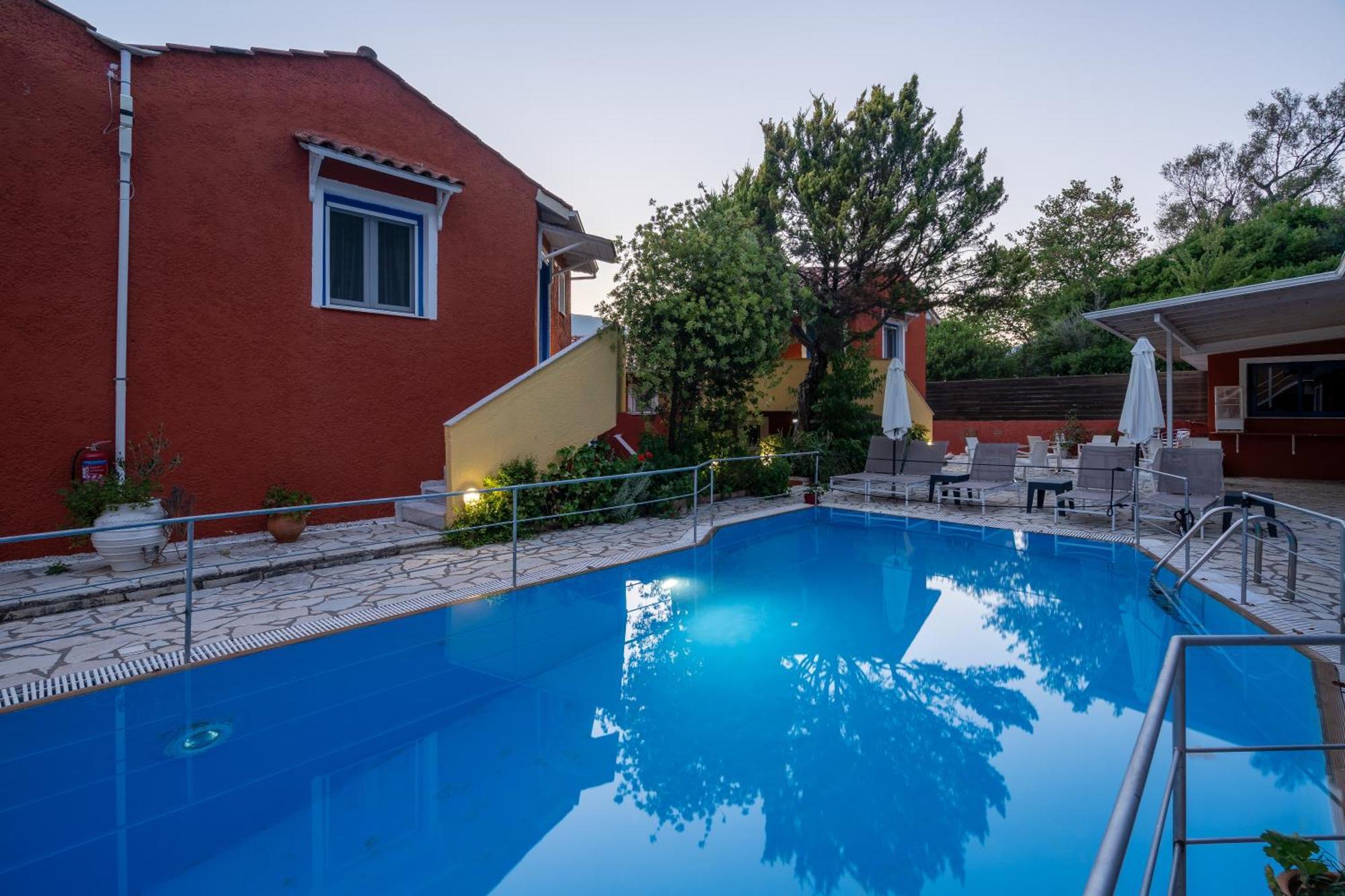 Yénion Vliho Bay Boutique Hotel מראה חיצוני תמונה