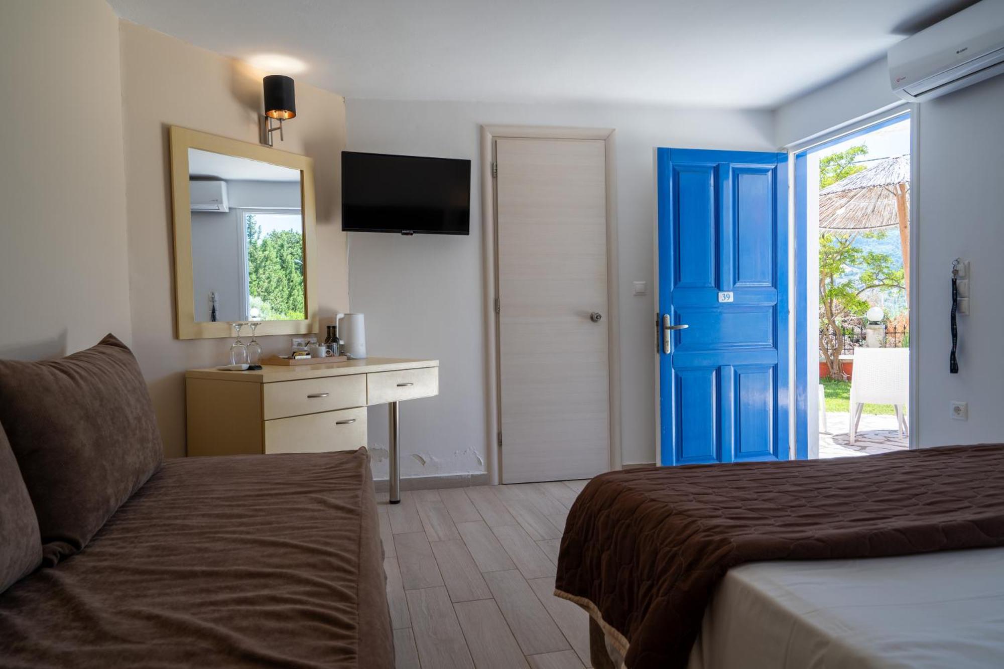 Yénion Vliho Bay Boutique Hotel חדר תמונה