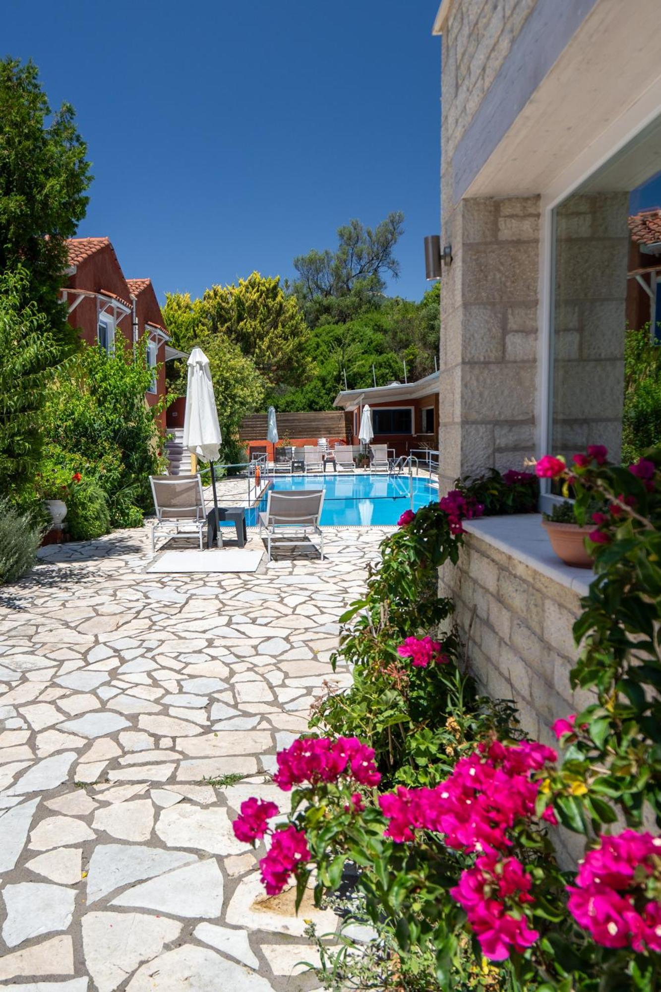 Yénion Vliho Bay Boutique Hotel מראה חיצוני תמונה