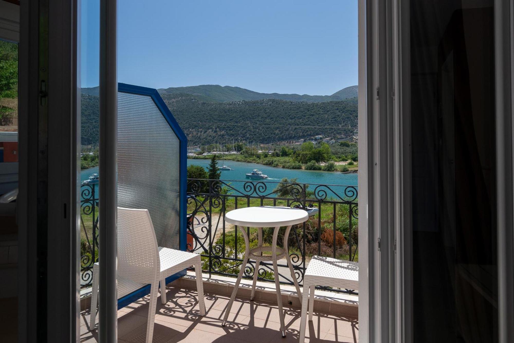 Yénion Vliho Bay Boutique Hotel חדר תמונה
